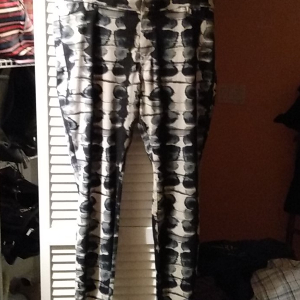 Skinny pants